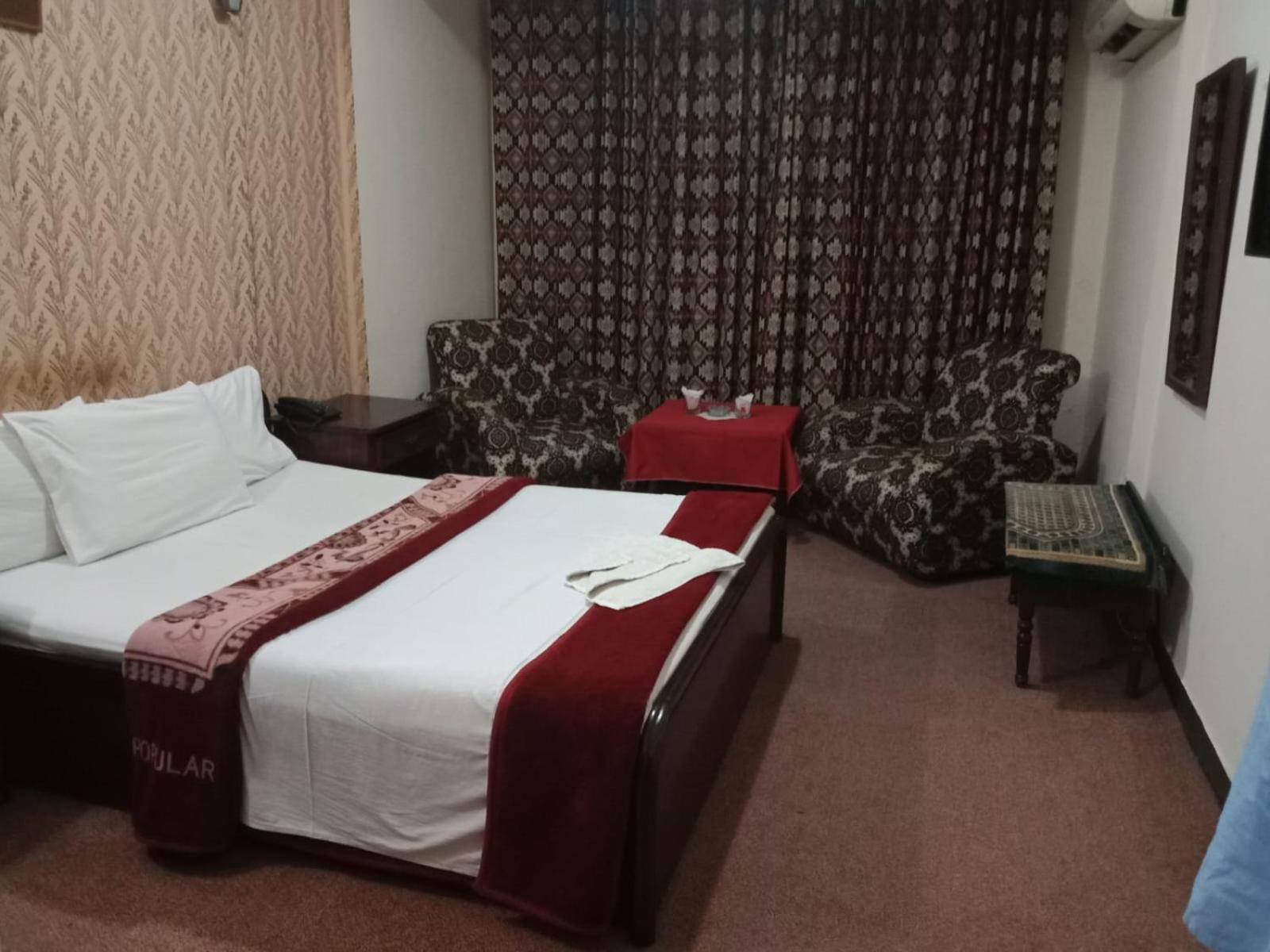 Hotel Al Badar Равалпинди Экстерьер фото